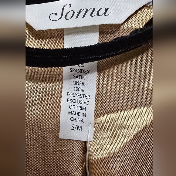 Soma Robe, Size Small/Medium - Picture 2 of 2